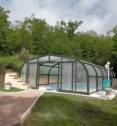 Illartein Ski Chalet | Maison avec piscine au milieu des bois