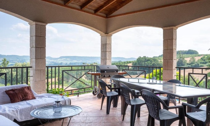 Trentels House | Maison avec vue panoramique, piscine et spa