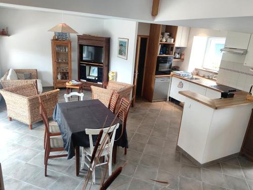 Le Tour-du-Parc House | Maison calme avec jardin près plage, 6 pers, à Le Tour-du-Parc - FR-1-639-117