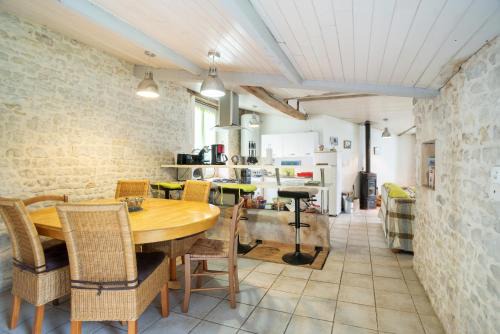 La Bretonniere-la-Claye House | Maison charmante à La Bretonnière-la-Claye avec jardin clos