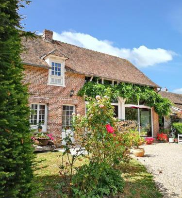 Le Vaudreuil House | Maison charmante au Vaudreuil avec magnifique jardin clos