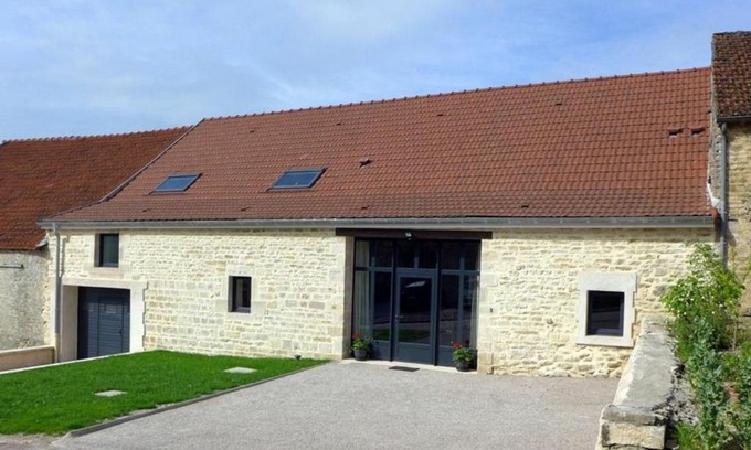 Vignes-la-Cote House | Maison conviviale avec garage, 3 chambres, terrasse fermée et accessible aux personnes handicapées - FR-1-611-25