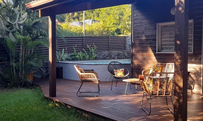La Possession House | Maison cosy avec piscine