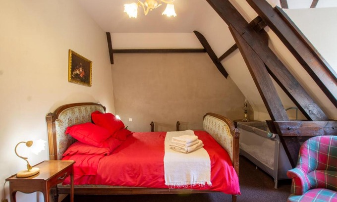 Saint-Amand-de-Vergt Bed & Breakfast | Maison Croix du Sud/Chambre Coquelicot