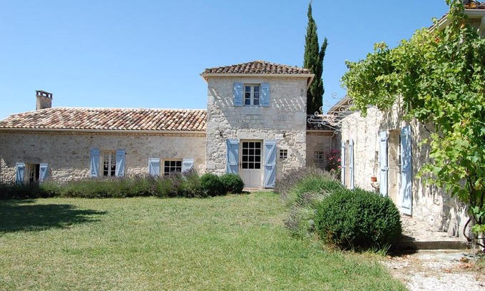 Touffailles House | Maison d'hôte Lapiade