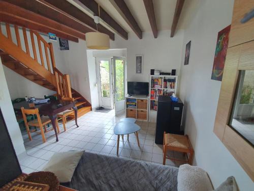 Saint-Nicolas-du-Pelem House | Maison dans un quartier calme, terrain, wifi, télé