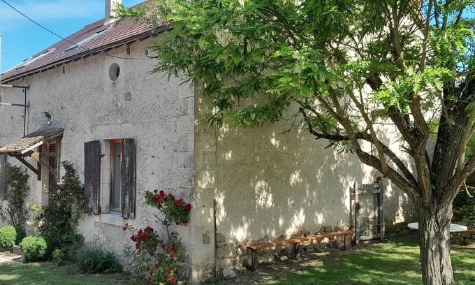La Trimouille Other | Maison de Campagne Indépendante Avec Grands Espaces 15 Personnes