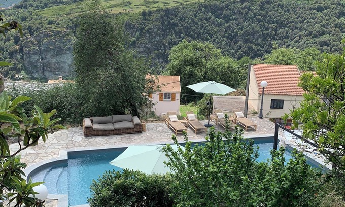 Santo-Pietro-di-Tenda House | Maison de Village, Dans les Montagnes de Haute Corse
