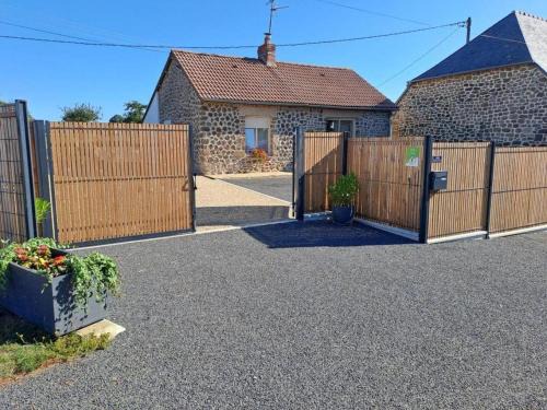Saint-Mars-d'Egrenne House | Maison de plain-pied avec jardin clos pour 7 personnes en Normandie - FR-1-497-190