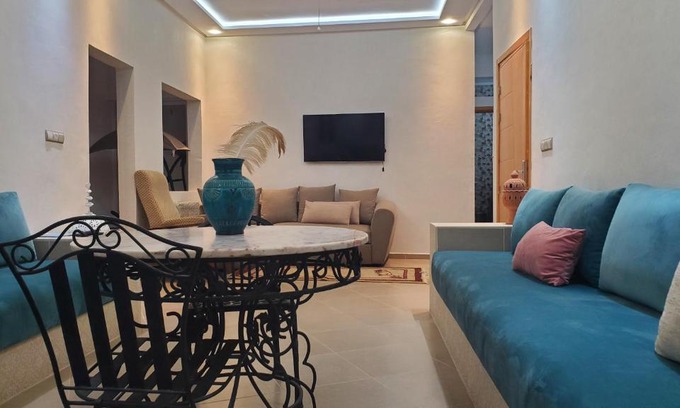 Aghroude Apartment | maison de soleil