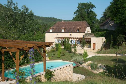 Auriac-du-Perigord House | Maison du Cèdre
