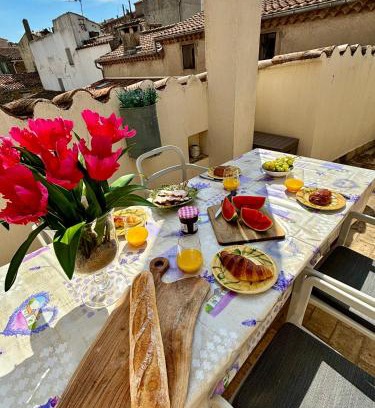 La Garde-Freinet House | Maison Elsud LA GARDE-FREINET centre 3 Chambres Terrasse Parking
