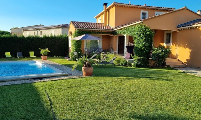 Cabannes House | Maison Félicie, piscine privée et climatisation