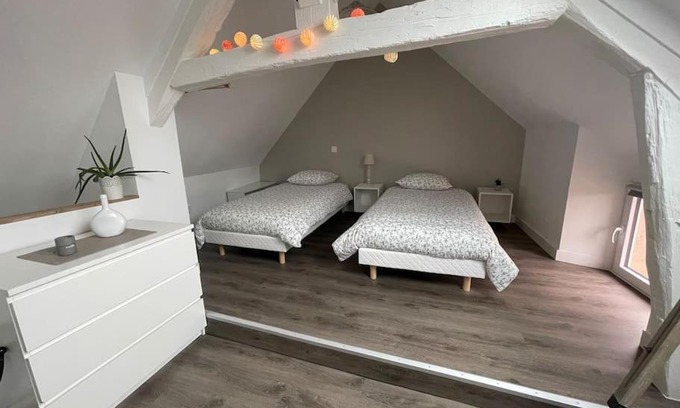 Pithiviers House | maison F3 « Ô meublé de Pithiviers » 6 lits- 7 personnes