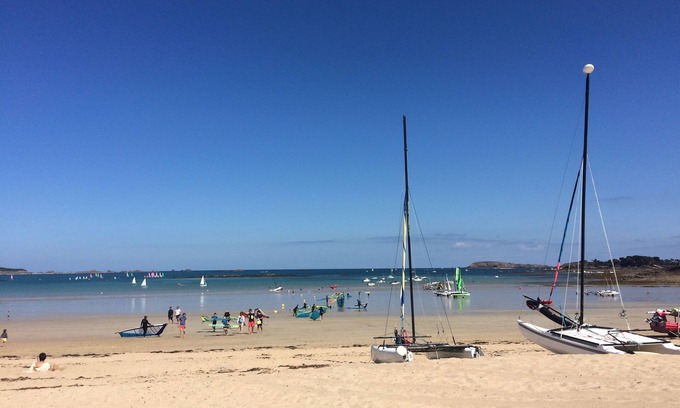 Beaussais-sur-Mer House | Maison Familiale, au Calme, Plein Sud, Lumineuse, Spacieuse et Confortable