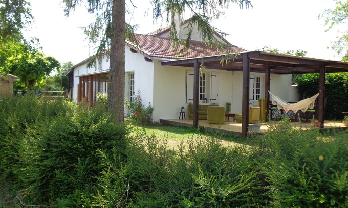 Thenezay Villa | Maison Indépendante sur Grand Terrain Clos