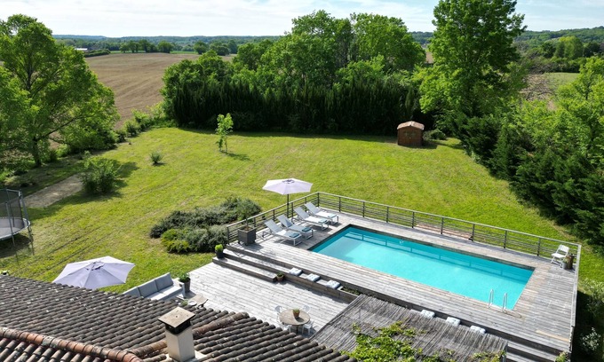 Sainte-Radegonde House | Maison les comtes - with swimming pool in Périgord