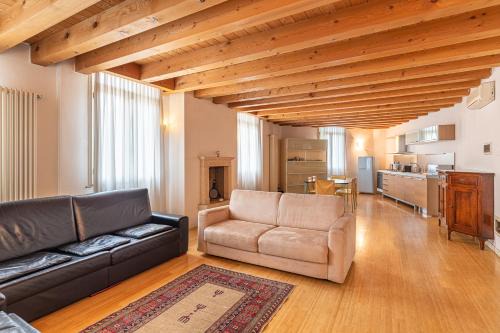 Vicenza Apartment | MAISON MARIA city center Public Parking Available