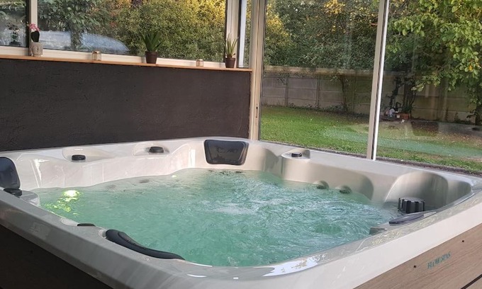 Noyal-sur-Seiche House | Maison paisible Rennes sud avec jaccuzzi sur réservation