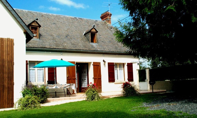 Ossun-ez-Angles House | Maison Pyrénées, 3*, south-facing, Mosquito nets, Fibre, Livebox, 2Tv, Enclosed park.