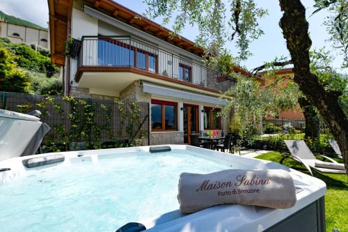 Porto Villa | Maison Sabina con splendida vista lago ed idromassaggio
