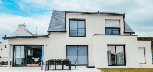 Poulgoazec Villa | Maison vue mer prés avec SPA près des plages