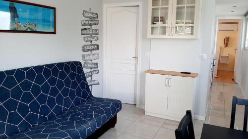 Salles House | Maisonnette bois flottés