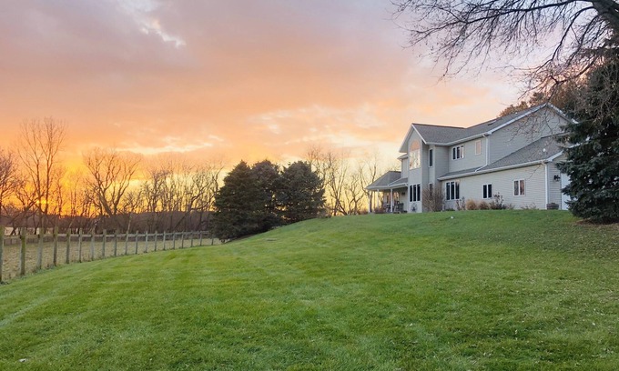 Deerfield Other | Make your escape to Rural Wisconsin. Only 20 miles to Madison