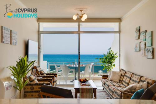 Larnaca Apartment | Makenzy Sandy Beachfront Paradise
