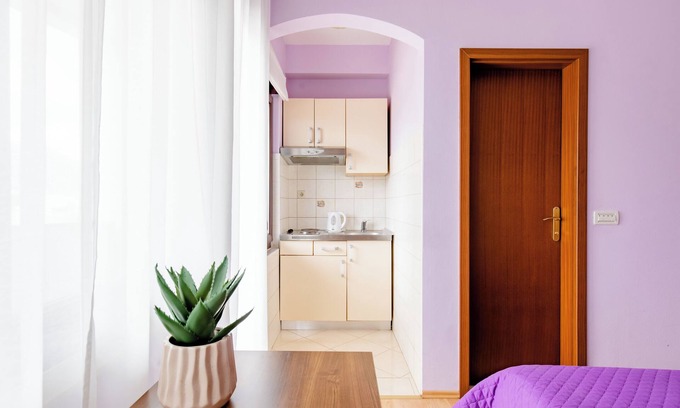 Kastel Stafilic Apartment | Mala Mara