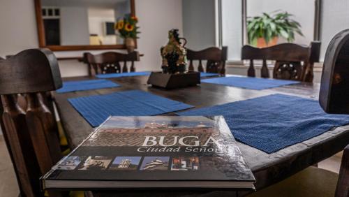 Guadalajara de Buga House | Malejad