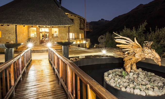 Butha Buthe Hotel | Maliba Lodge Riverside Hut