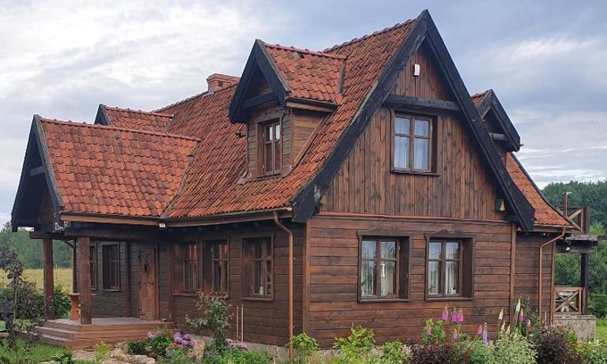 Jeziorany House | Malowniczy Zakątek w Dercu