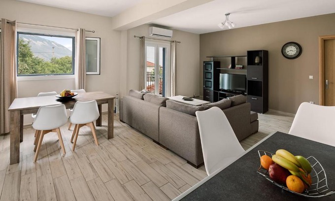 Karavados Apartment | Mandi's Apartments