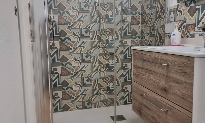 Old Town House | Mandralisca Holidays - Big Apartment in the Hearth of Cefalù