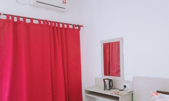 Sungai Rengit House | Maness Guesthouse & Homestay