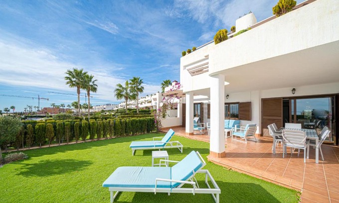 Mar de Pulpi Apartment | Mango