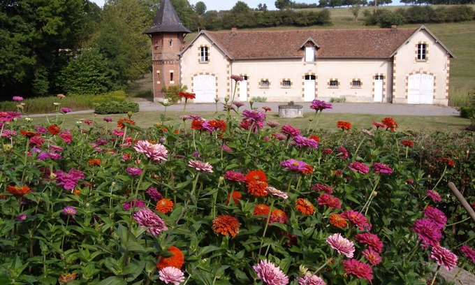 Imphy Bed & Breakfast | Manoir de Curty