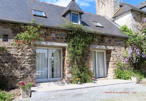 Saint-Clet House | Manoir de Kerguezennec Holiday Home