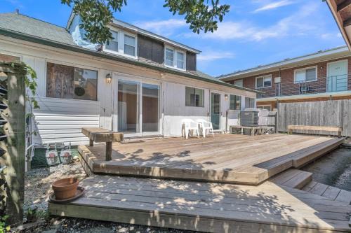 Willoughby Spit House | Manor and Mutts #2 cottage