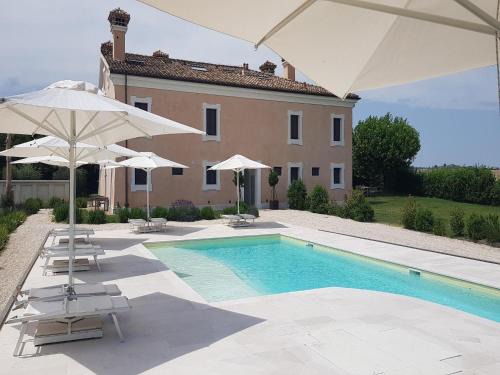 Monsano Villa | Manor in Marche with Pool and Adriatic Views