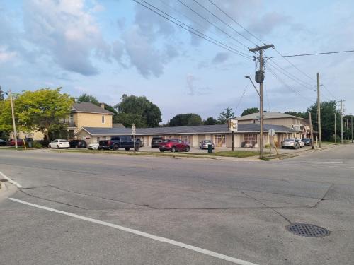 Southampton Hotel | Manor Motel