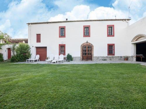 San Martin Sarroca House | Mansion in St Martí with Vineyards & Garden