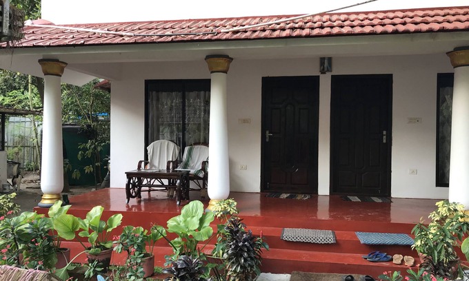 Mararikulam Bed & Breakfast | Marari John Villa: Serene Bliss by Sandy Beach & Gardens at Marari. 🏡🌊