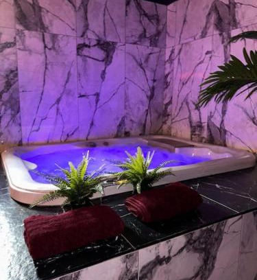 La Valette-du-Var Apartment | Marbella Logement privatif -Jacuzzi-Sauna