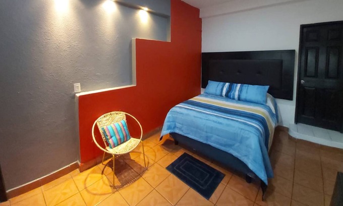 Lazaro Cardenas Condo | Marcelos Place B11 Cozy Dowtown Apartmen