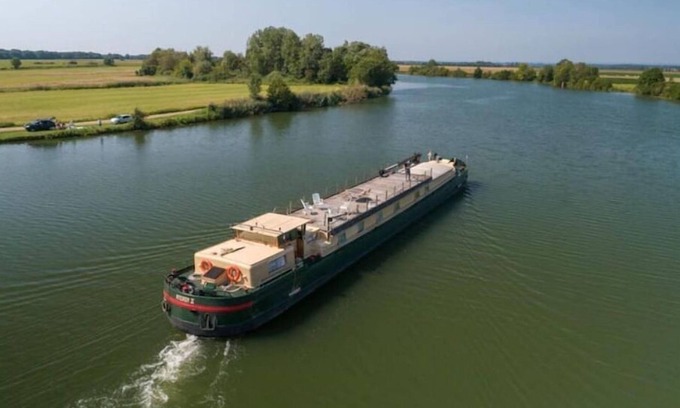 Eckwersheim Boat Rental | Marché de Noël en Alsace