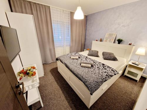 Resita Apartment | Marcos Apartments - Stanisoarei - self check-in