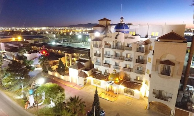 Juarez Municipality Hotel | Maria Bonita Business Hotel & Suites