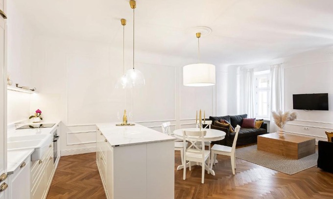 Ljubljana Old Town Apartment | MARIANNA'S OLD TOWN RESIDENCE